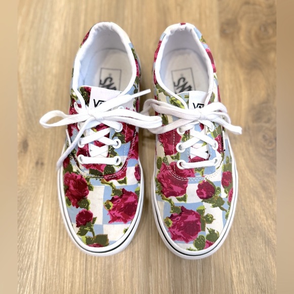 Vans Authentic Shoes Women's 6.5 Rose Floral Checkered Canvas Low Skate Sneakers - Picture 1 of 6